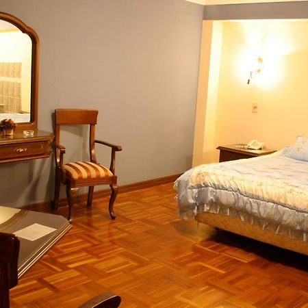 Hostal Patrimonio - Sucre Hotel Room photo