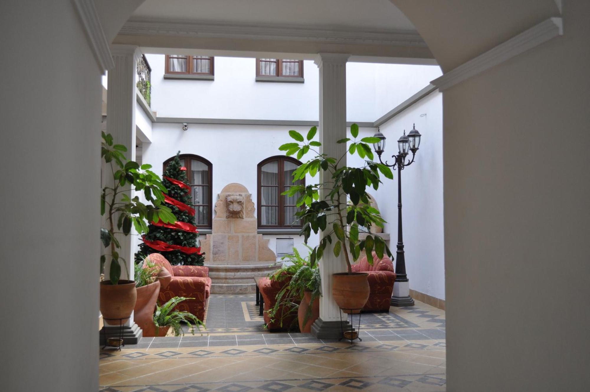 Hostal Patrimonio - Sucre Hotel Room photo